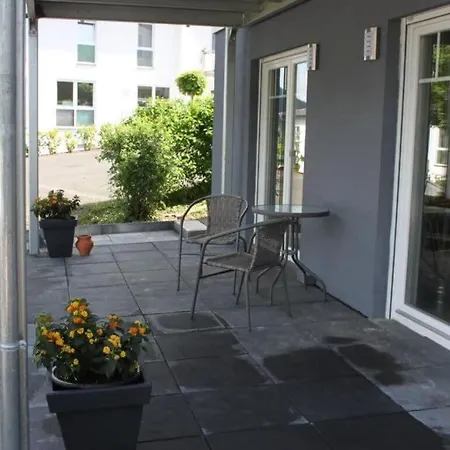 Laus Comfortable Hotel