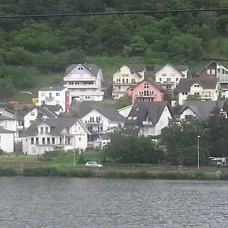 Laus Comfortable Hotel Oberfell